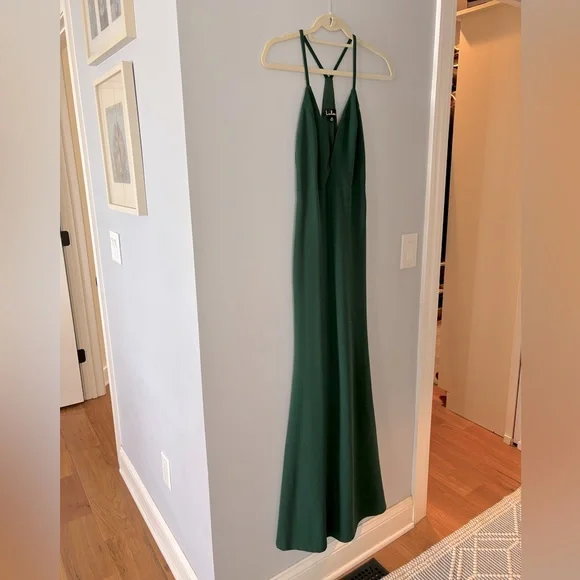 green emerald velvet dress Lulus NWT True Passion Emerald Green Lace V-Back Mermaid Maxi Dress main image 0
